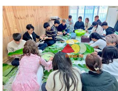 Trung tâm VFriends EDU Hàn: Tết ấm no và đủ đầy