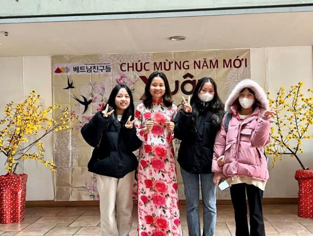 Tổ chức đón Tết ấm áp cho du học sinh xa quê tại Hàn